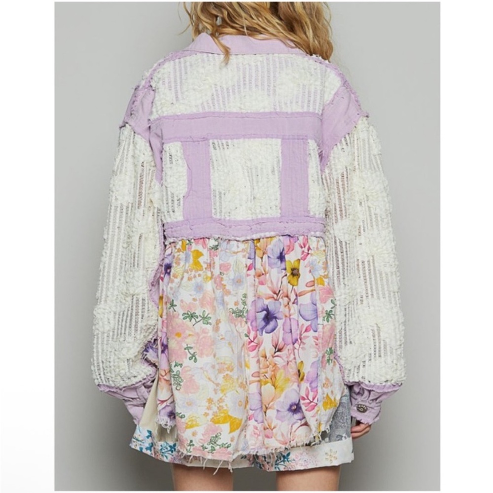 NWT! POL Lavender Patchwork Floral Button Down Jean Jacket Shacket - Picture 3 of 4